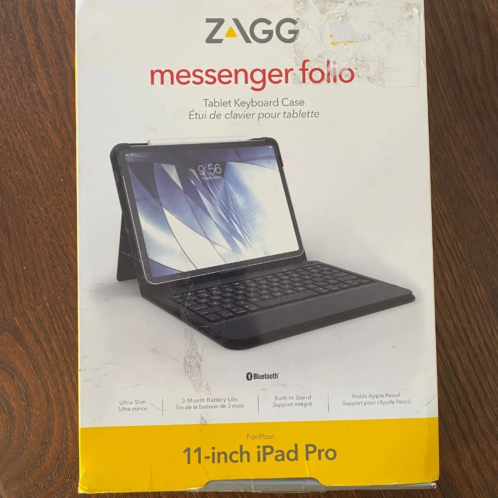 ZAGG Messenger Folio Keyboard Case for 11” iPad Pro Bluetooth Black